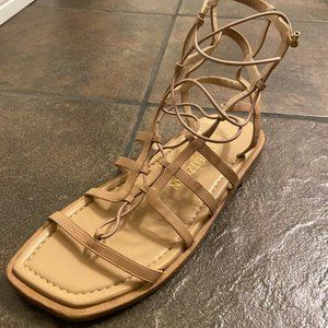 STUART WEITZMAN KORA Leather Gladiator Sandals